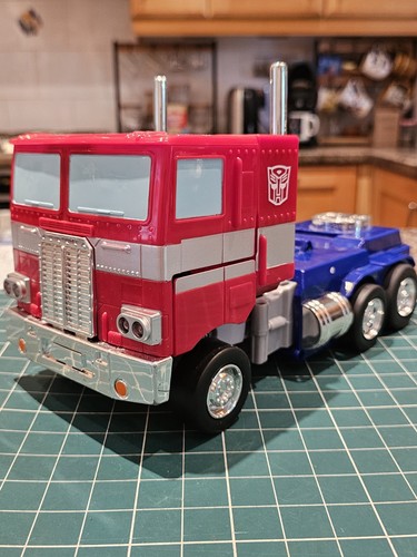 Transformers autobot optimus - transformers,