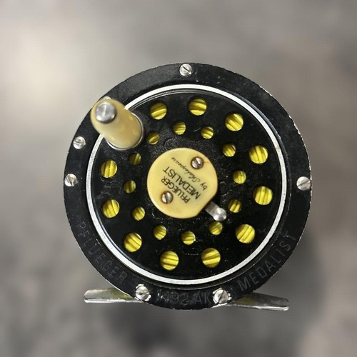 Pflueger medalist fly reel - medalist,