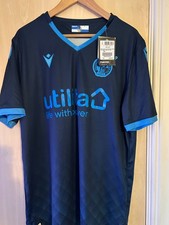 Bristol Rovers 2019 away shirt