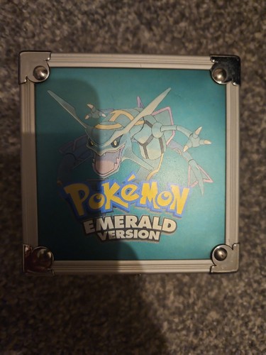 Pokemon emerald rayquaza - emerald,