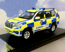 VITESSE 1/43 2018 TOYOTA LAND CRUISER PRADO GARDA ROAD POLICE UNIT IRELAND 29427