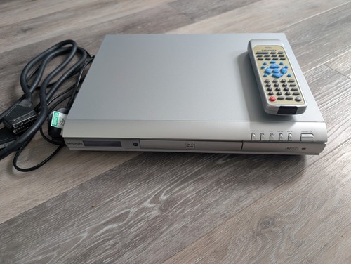 Bush dvd2023 dvd - player, cd