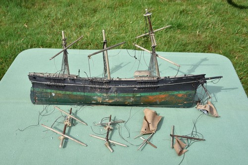 Vintage wooden model - , a
