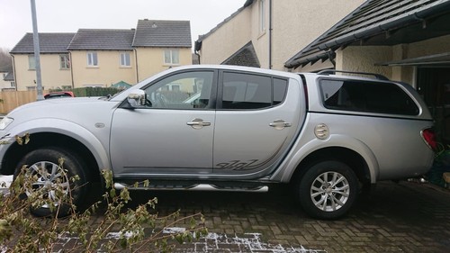 Mitsubishi l200 barbarian side - l200,
