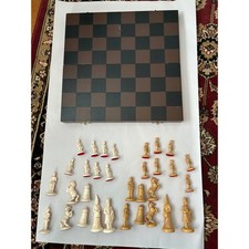 Vintage Wooden Leather Chess Set Made in Italy Carved Plastic Pcs Velvet lined