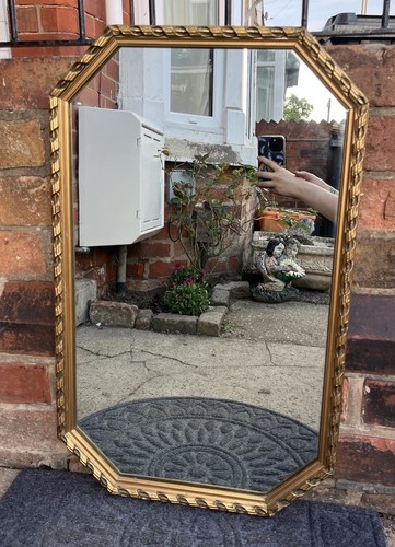Vintage gold gilt scrolling - gold,