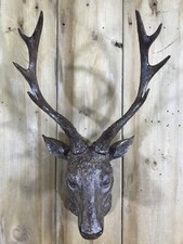 Small Detailed Brown Wall