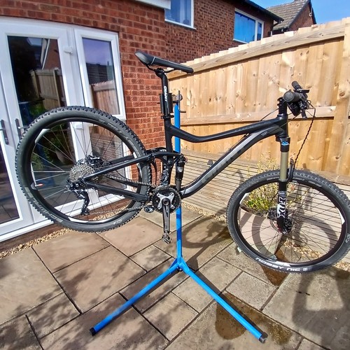 Giant trance medium 27 - 2, in