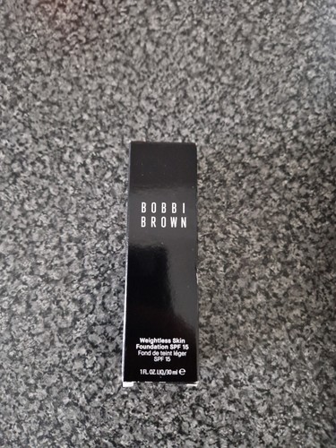 Bobbi brown weightless skin - brown,