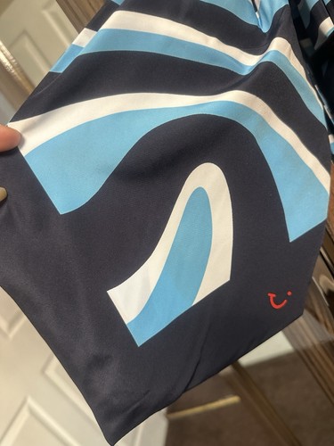 Tui airways female cabin crew - airways,