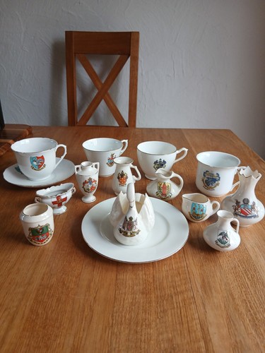 19th crested china models - crested,
