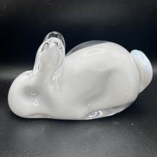 Vintage 70s Wedgwood White Art Glass Rabbit Figurine / Paperweight 9cm high