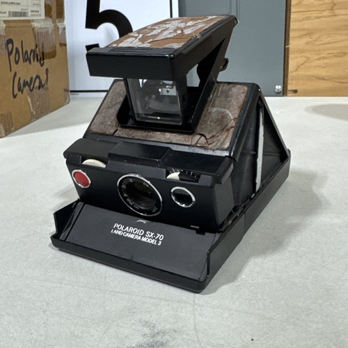 Polaroid model 3 - sx-70, film