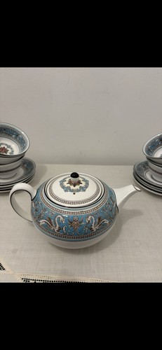 Wedgwood teapot cups and - teapot, &