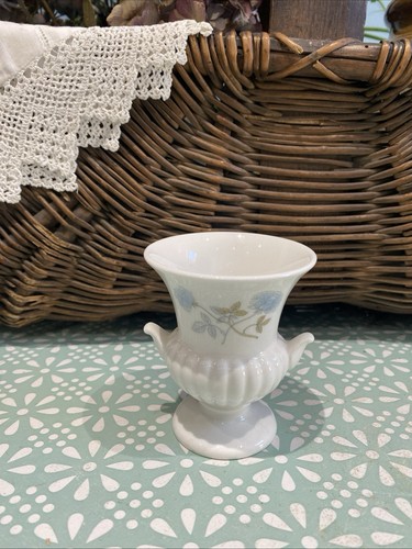 Wedgewood ice rose urn - urn, vase