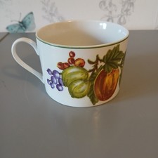 Royal Norfolk Cup Fruit & Nuts