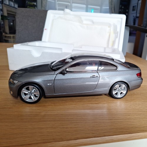 Scale kyosho bmw 3 series - kyosho,