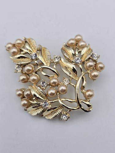 Vintage jewelcraft signed - vintage,