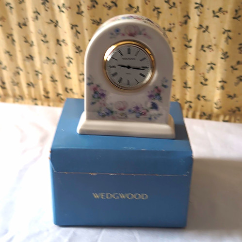 Wedgwood angela bone china - bone,