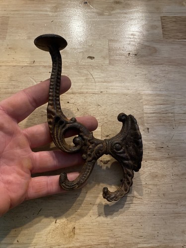 Victorian cast iron coat - cast, hook