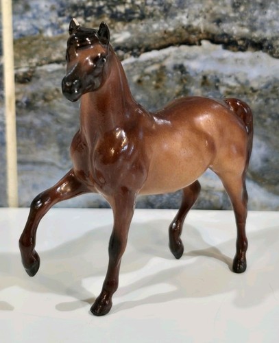 Hagen renaker mini - hagen, morgan
