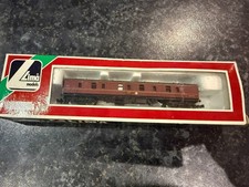 Lima N Gauge Maroon British