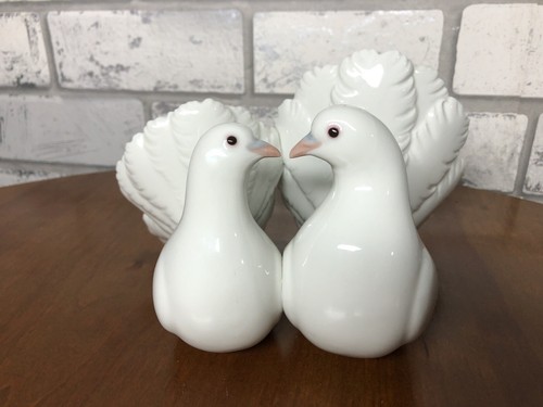 Vintage lladro love birds - love,