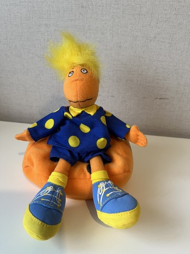 Tweenies jake sitting a - on,
