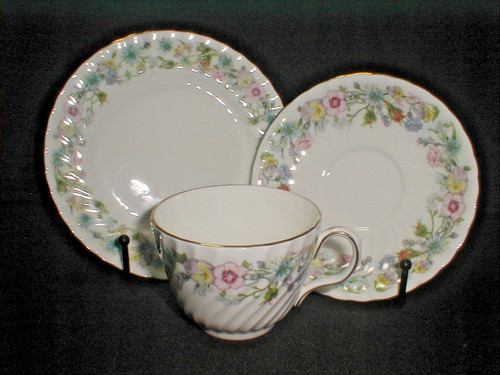 Aynsley bone china wild tudor - bone,