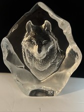 paperweight-wolf-lead crystal