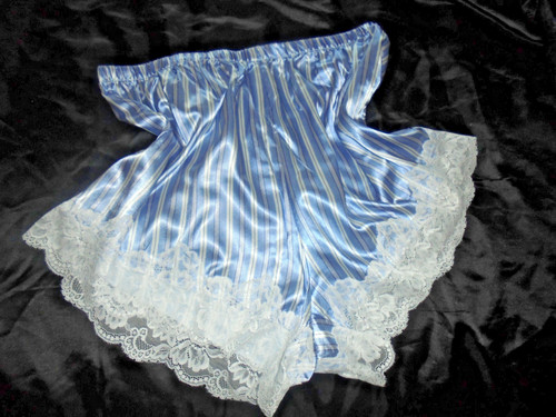 Silky vtg style satin french