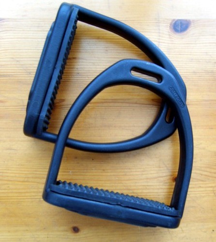Stirrups lighweight compositi - lighweight,