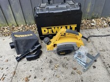 DeWALT DW678 240V Heavy-Duty Planer With Case And Attachments