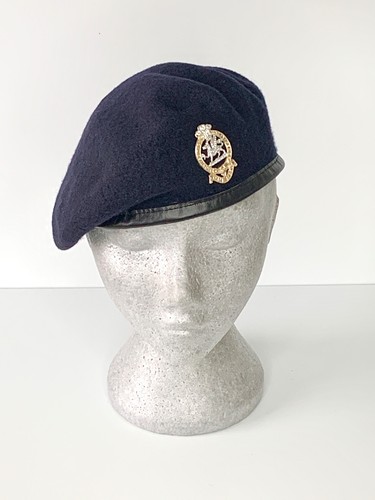 The queen regiment - regiment, beret