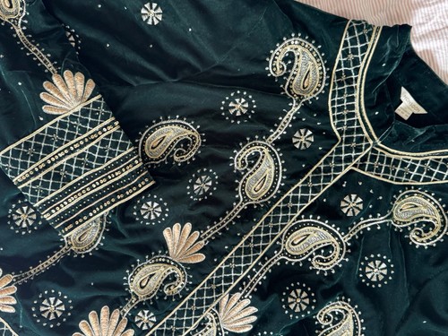 New monsoon green velvet - monsoon,