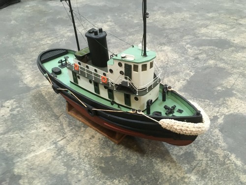 Scale model tug - rc,