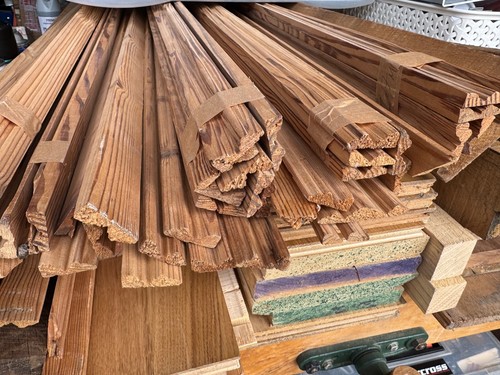 Pitch pine panel mouldings - pine, x
