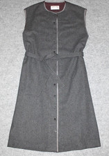 vintage JAEGER WOOL SLEEVELESS