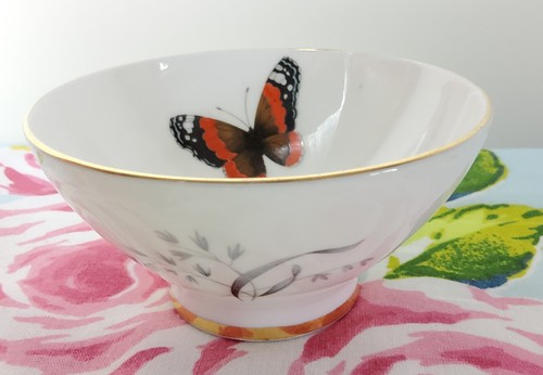 Vintage bone china royal - vintage,