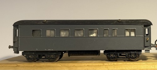 Vintage gauge railway - o, train