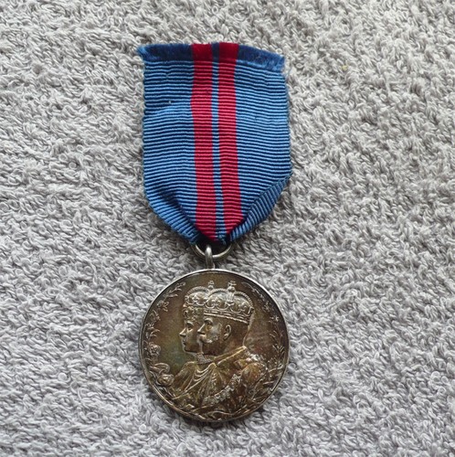 1911 official royal mint king - 1911,