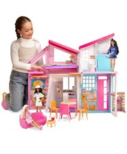 Barbie Malibu House Playset – Dollhouse with Furniture & Accessories