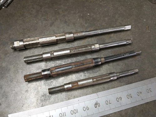 Adjustable reamers 9 32 - ,