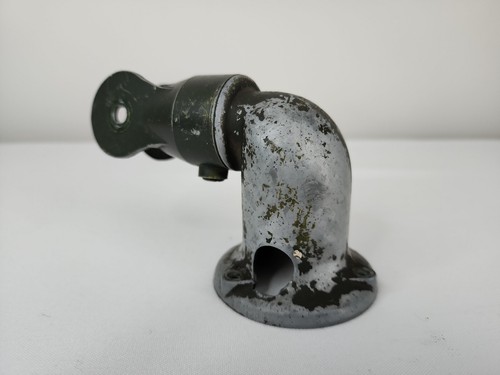 Invisaflex lamp shade bracket