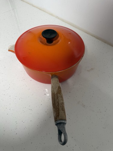 Creuset cast iron - le,