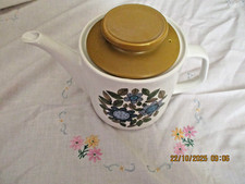 J & G Meakin Studio Topic