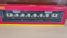 Hornby R4419 Pullman 12-wheel