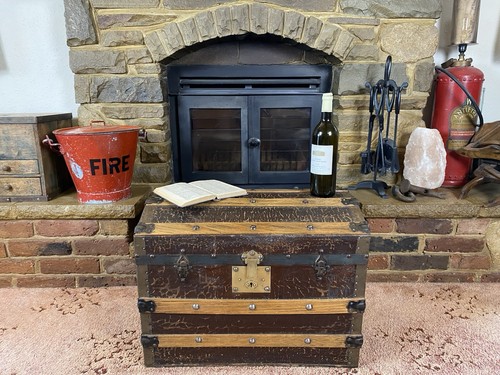 Old antique steamer - steamer, trunk