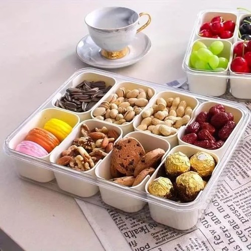 Compartment divided - 4/8,