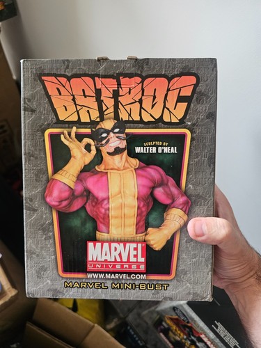 Batroc bust bowen marvel - bowen,